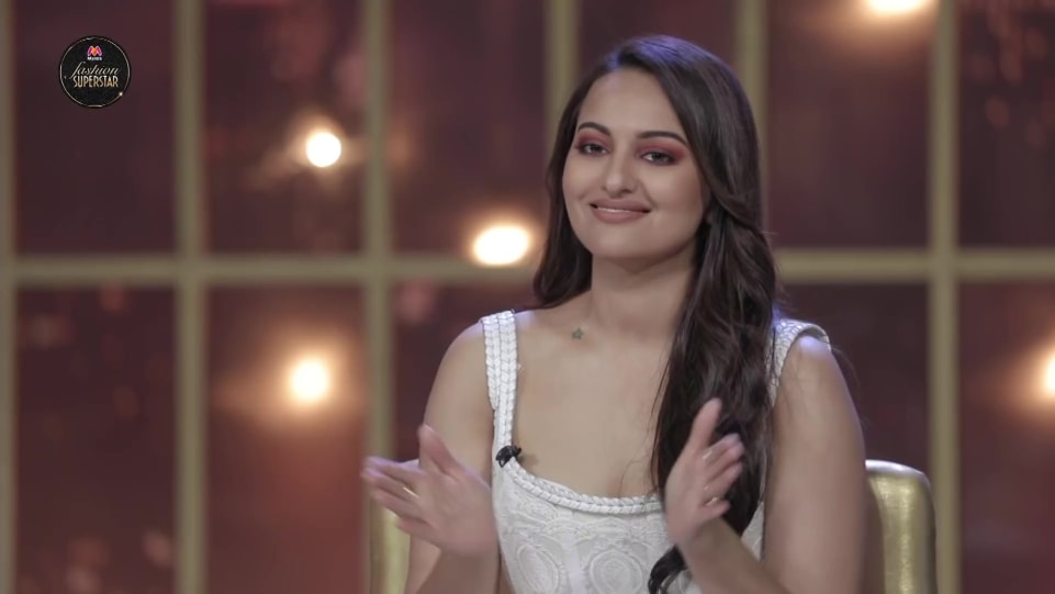 Sonakshi Sinha Celebrity Style In Interview Myntra 2019 From Interview Charmboard bra