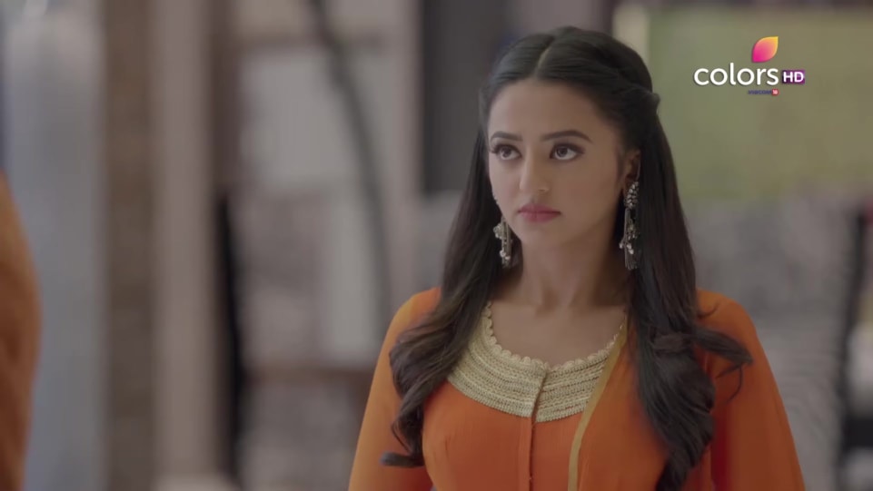 Helly Shah Jewellery Accessories From Ishq Mein Marjawan Promo 2020 Celebrity Jewellery Charmboard So far she has managed to elude the authorities as aarohi's murderous streak is under investigation. anarkali