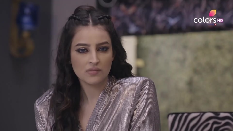 Chandni Sharma Celebrity Style In Promo Ishq Mein Marjawan 2020 From Promo Charmboard Its latest episode was broadcast on on colors tv channel and was of 20.43 minutes duration excluding ads. dress