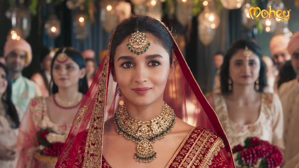 Alia Bhatt Celebrity Style In Commercial Manyavar 2019 From Commercial Charmboard Google cardboard is a virtual reality (vr) platform developed by google. charmboard