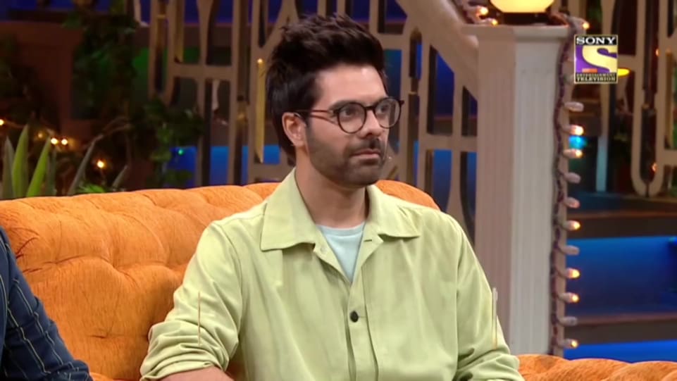 Actors Name Age Wiki Height Birth Place Career Details The Kapil Sharma Show Set India 2020 Charmboard Later, they joined their hands and started assisting pritam in set up musical arrangements. charmboard