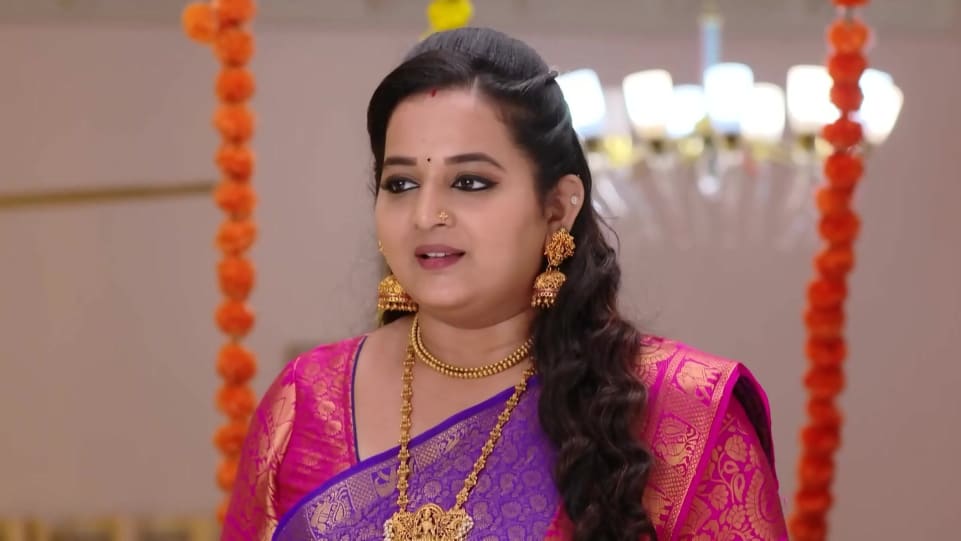 Actors Name Age Wiki Height Birth Place Career Details Gundamma Katha Episode 681 2020 Charmboard Serial mial premiere 9 kwietnia 2018 roku. charmboard