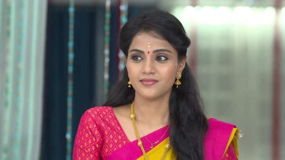 Actors Name Age Wiki Height Birth Place Career Details Gokulathil Seethai Episode 232 Charmboard