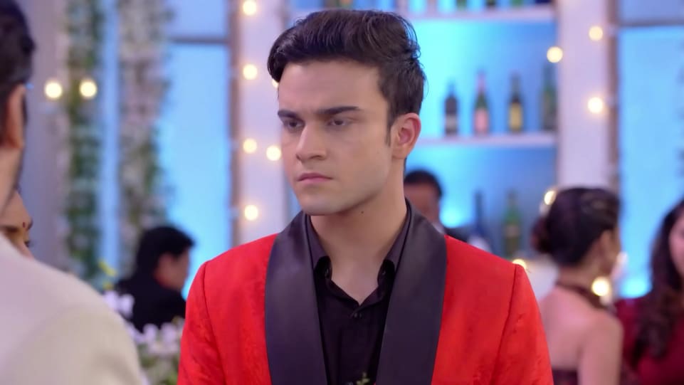 Krishna Kaul Celebrity Style In Iniya Iru Malargal Episode 1100 2020 From Episode 1100 Charmboard As years roll by, his grandfather finds him a match with whom he vehemently falls in love and later marries. blazer