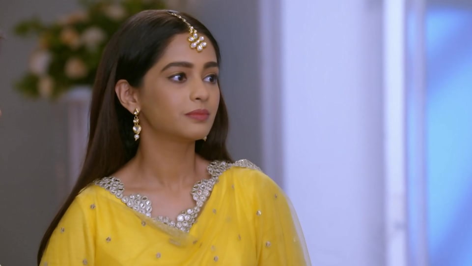 Actors Name Age Wiki Height Birth Place Career Details Kumkum Bhagya Episode 1724 2020 Charmboard She started her acting career at the age of 5 as a child artist. charmboard