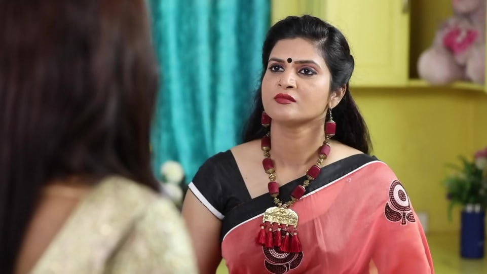 Meena Vemuri Celebrity Style In Rettai Roja Episode 298 2021 From Episode 298 Charmboard There are no critic reviews yet for rettai jadai vayasu. charmboard