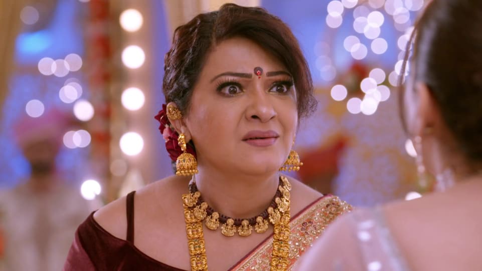 Usha Bachani Celebrity Style In Kundali Bhagya Episode 890 2021 From Episode 890 Charmboard He holds her responsible for all the troubles his family. charmboard