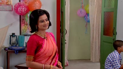 Upanita Banerjee Gold Blouse Look Episode 606 Style Inspiration