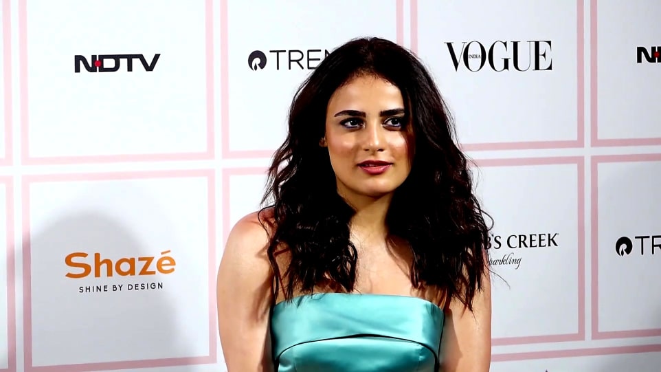 Get Radhika Madan Voluminous Wavy Hair Hairstyle In Home Bollywud