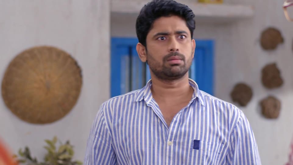 Manmohan Tiwari Multi Shirt And Blue Jeans Look Episode 51 Style