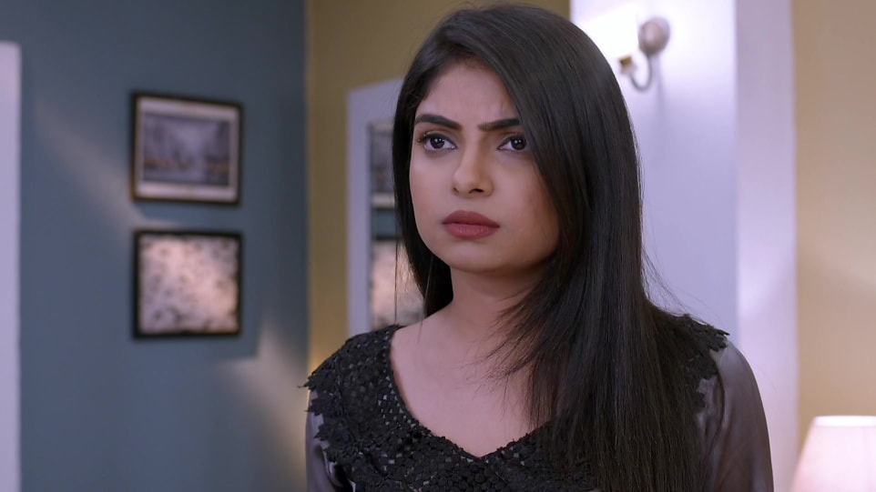 Get Aparna Mishra Sleek Straight Hair Hairstyle In Kumkum Bhagya