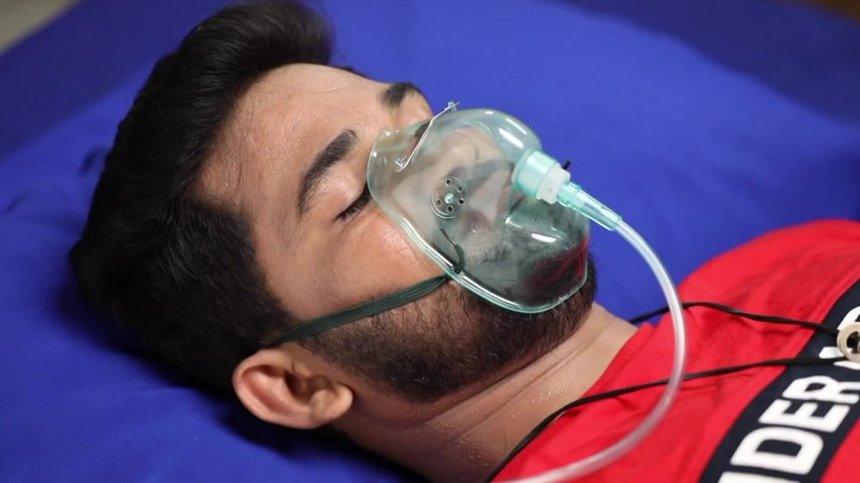 Karthick Vasu In Red Tees Outfit Celebrity Clothing Charmboard Delivery of high fio2 in the spontaneously breathing patient. charmboard