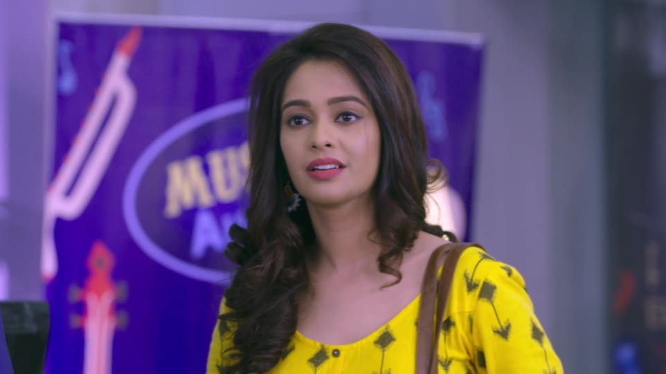 Actors Name Age Wiki Height Birth Place Career Details Kumkum Bhagya Episode 1481 2019 Charmboard Now, viewers in india can watch kumkum bhagya episodes before their tv telecast on zee5. kumkum bhagya episode 1481 2019