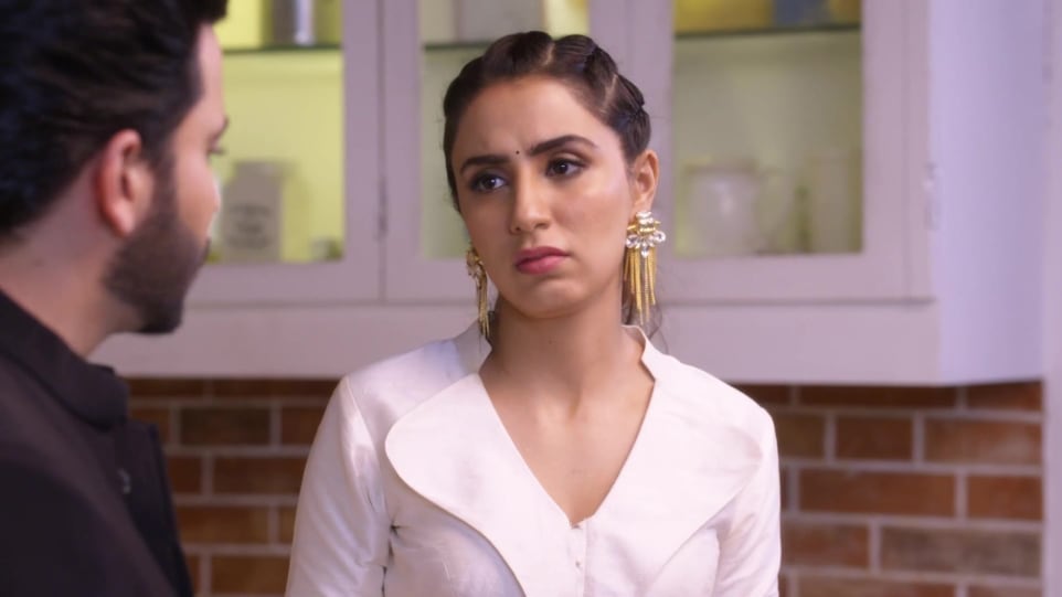 Swati Kapoor Celebrity Style In Kundali Bhagya Episode 604 19 From Episode 604 Charmboard