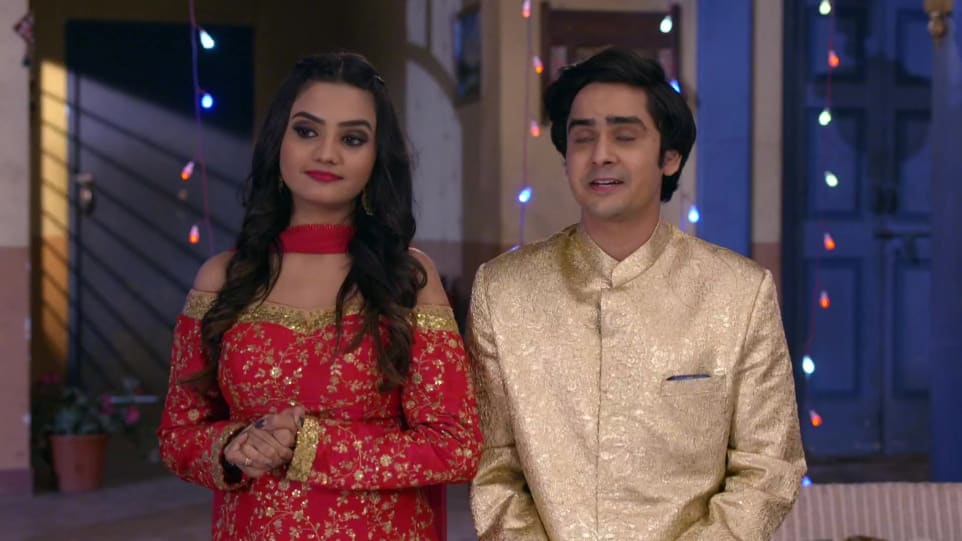 Actors Name Age Wiki Height Birth Place Career Details Happu Ki Ultan Paltan Episode 173 2019 Charmboard The show will revolve around the personal life of happu singh (yogesh tripathi), one of the comedian character in bhabhi ji ghar par hain. actors name age wiki height birth