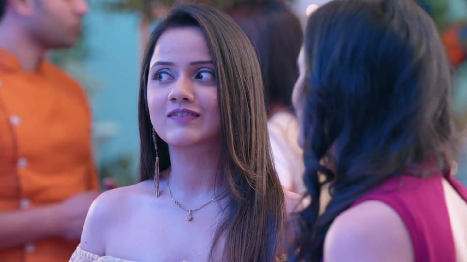 Ashwini Shukla Celebrity Style In Kumkum Bhagya Episode 1500 2019 From Episode 1500 Charmboard Kumkum bhagya vs billu | kumkum bhagya today. charmboard