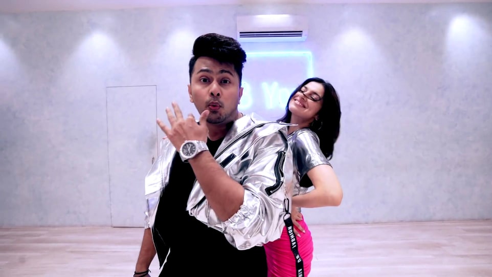 Actors Name Age Wiki Height Birth Place Career Details Yaad Piya Ki Aane Lagi Awez Darbar 2019 Charmboard Yaad piya ki singer : charmboard