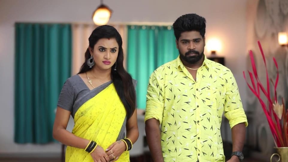Actors Name Age Wiki Height Birth Place Career Details Sembaruthi Episode 697 2020 Charmboard She began her career by hosting and anchoring many corporate and local television events in coimbatore, tamil nadu. charmboard