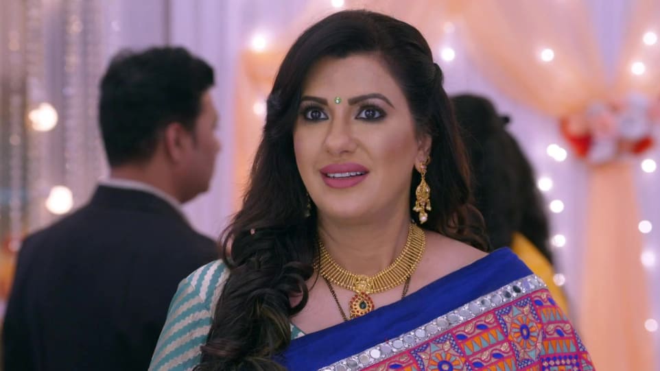 Anisha Hinduja Celebrity Style In Kundali Bhagya Episode 684 2020 From Episode 684 Charmboard Many of our readers have been wanting to know the people behind the characters. ring