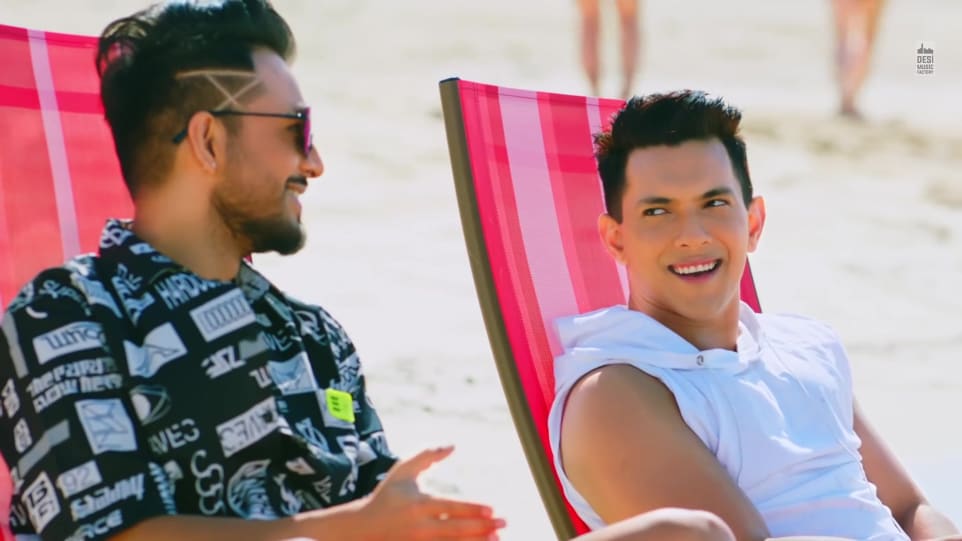 Celebrity Hairstyle Of Aditya Narayan From Goa Beach Single 2020 Charmboard