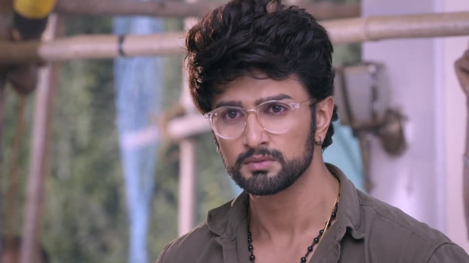 Nishant Malkani Olive Shirt and Blue Jeans look, Episode 402 style inspiration | Guddan Tumse Na Ho Payegaa | Charmboard