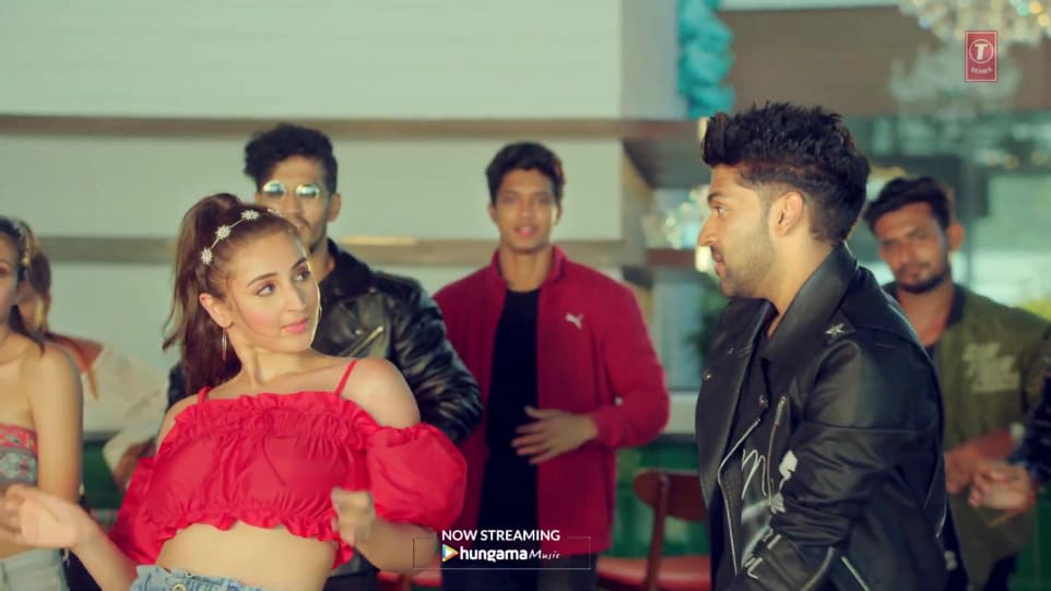 Dhvani Bhanushali Celebrity Style In Baby Girl Single 2020 From Baby Girl Charmboard And you're okay with that?