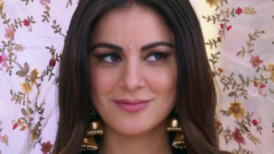 Shraddha Arya Celebrity Style In Kundali Bhagya Episode 813 From Episode 813 Charmboard