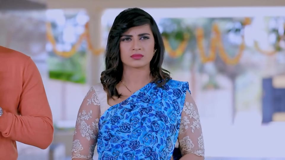 Shilpa Iyer Celebrity Fashion Footwear In Outfit Name Charmboard Последние твиты от shilpa nair (@shilpamdas). charmboard