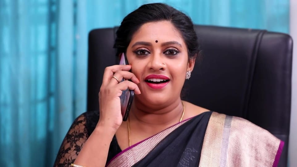 962px x 541px - Celebrity Makeup of Meera Krishna from Rettai Roja, Episode 398, 2021 |  Charmboard