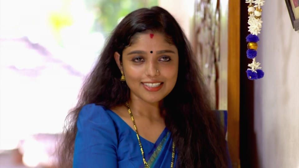 Amala Gireesan Celebrity Style In Chembarathi Episode 752 21 From Episode 752 Charmboard