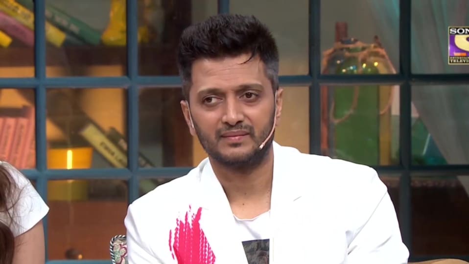 Riteish Deshmukh Celebrity Style In The Kapil Sharma Show Set India 2020 From The Kapil Sharma Show Charmboard Kapil sharma the kapil sharma show tkss the kapil sharma show news. vest