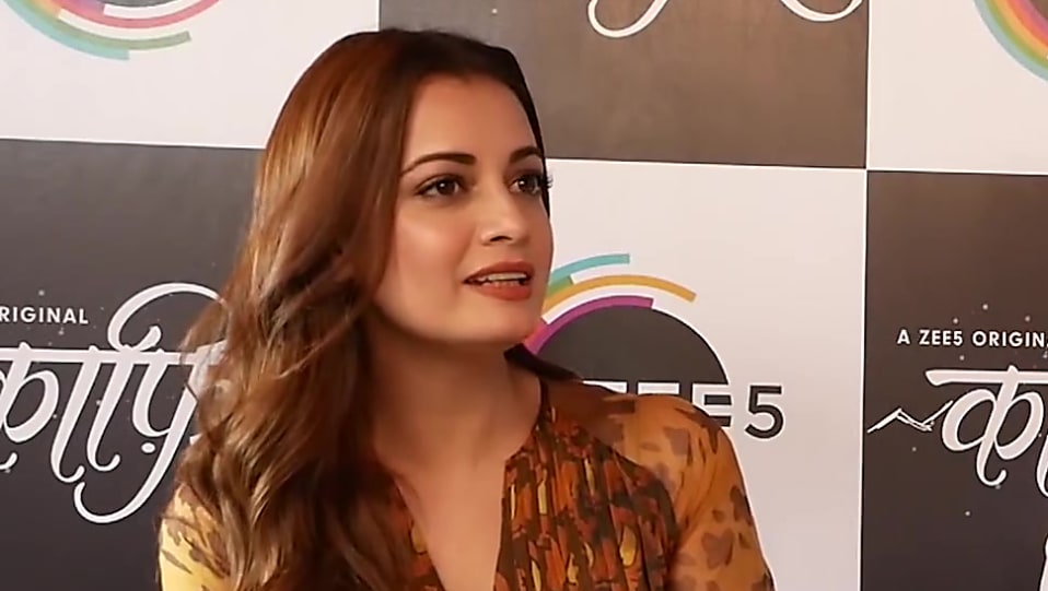 Get Dia Mirza Voluminous Wavy Hair Hairstyle In Box Office India