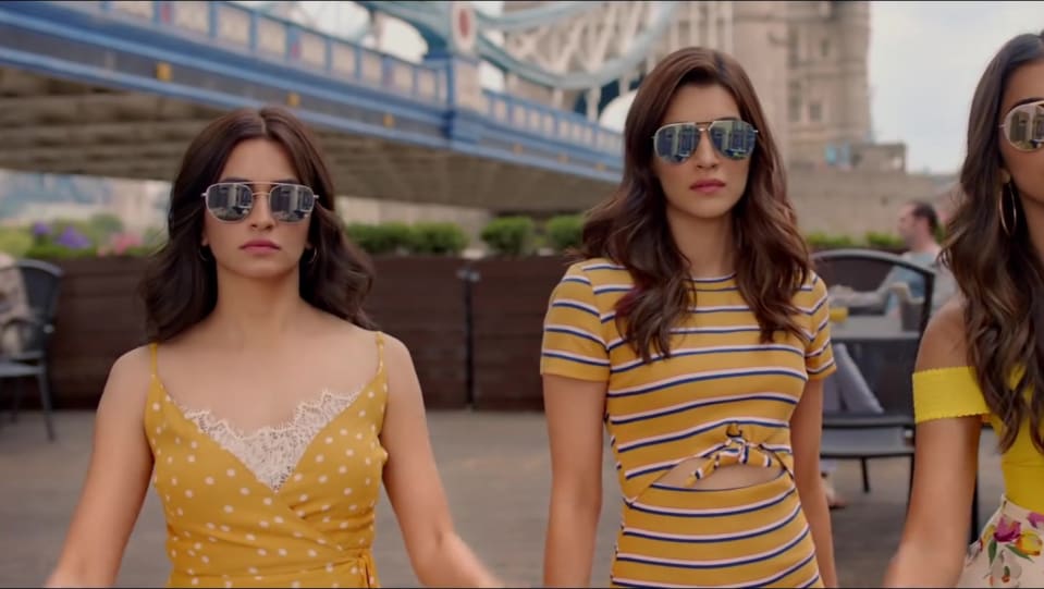 Actors Name Age Wiki Height Birth Place Career Details Ek Chumma Housefull 4 2019 Charmboard Pooja hegde images new latest hd photos | aravinda sametha, maharshi movie heroine pooja hegde photo shoot stills. ek chumma housefull 4 2019