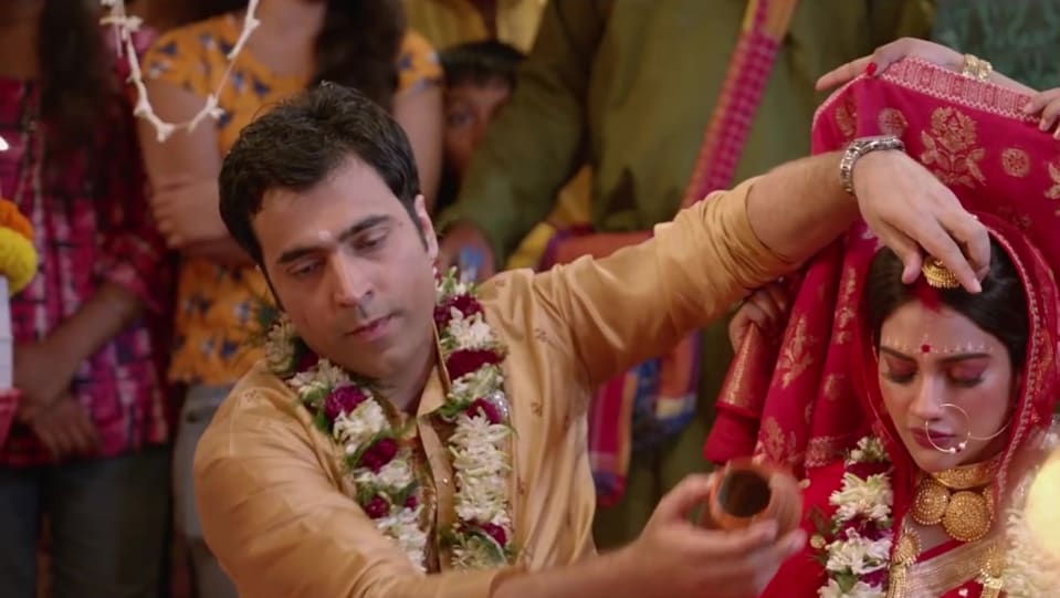 Abir Chatterjee Celebrity Style In Tor Hoye Jete Chai Asur 2019 From Tor Hoye Jete Chai Charmboard He started his career as a tv actor. sherwani
