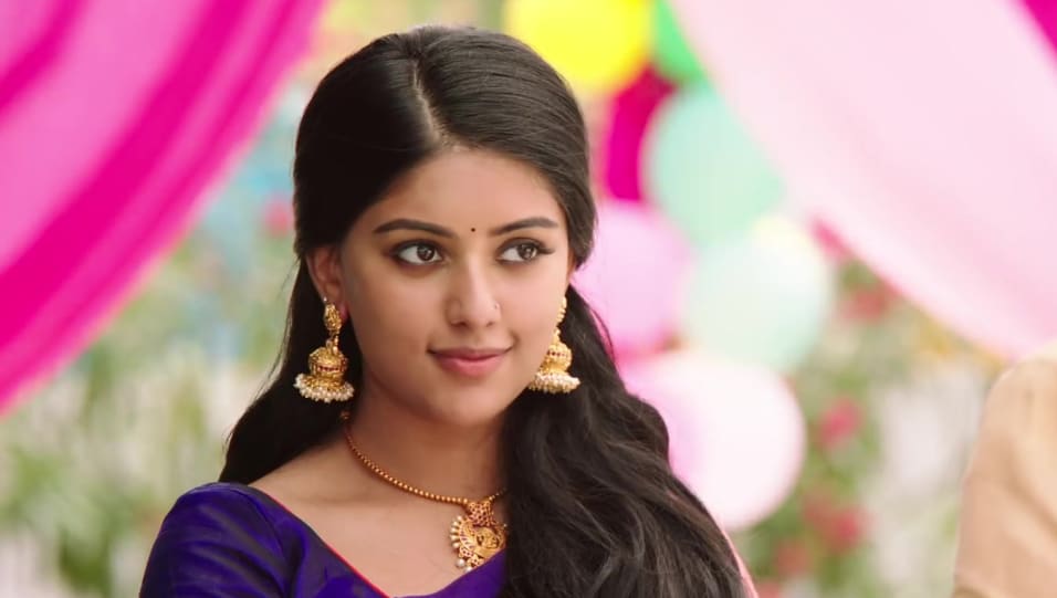 Celebrity Hairstyle Of Anu Emmanuel From Mailaanji Namma Veettu Pillai 2019 Charmboard Amazing and fantastic movie namma veettu pillai is a delightful and fun family comedy entertainer with strong message,social message,emotions,humour,depth and it strong and powerful climax. saree
