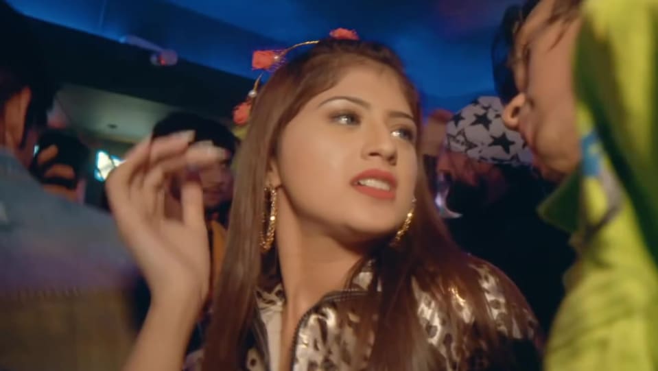Arishfa Khan In Silver Dress Outfit Celebrity Clothing Charmboard Na jane kya nazar lagi zamana ki, ab koi wajah hi milti nahi muskurane ki🕊. dress