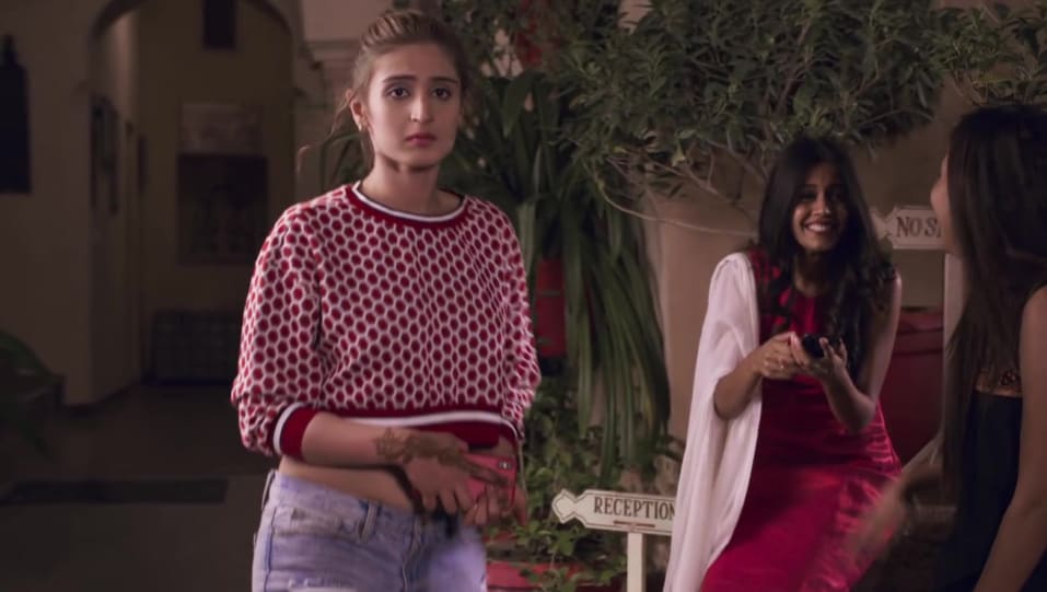 Dhvani Bhanushali Celebrity Style In Leja Re Single 2018 From Leja Re Charmboard See more of re:cast on facebook. pullover