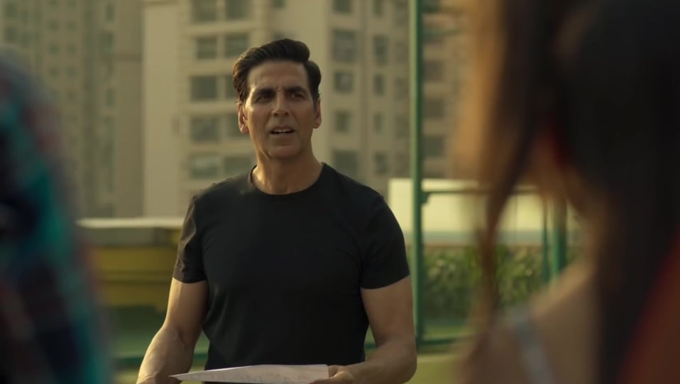 Akshay Kumar Celebrity Style In Celeb Spotting Reliance Entertainment 2020 From Celeb Spotting Charmboard Menggunakan kain sari, berambung panjang dikepang, menggunakan makeup layaknya wanita india. tees