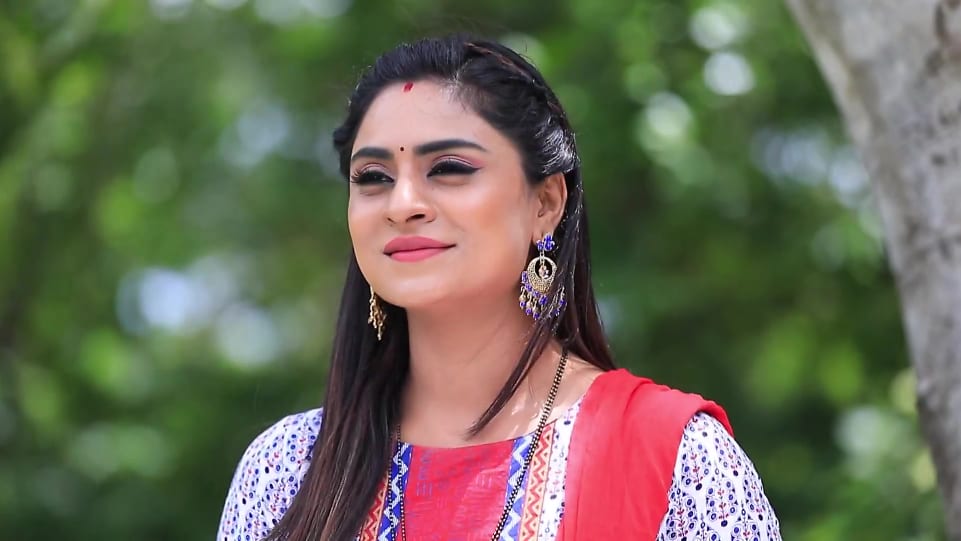Get Deepika Dass Braided Straight Hair Hairstyle In Naagini