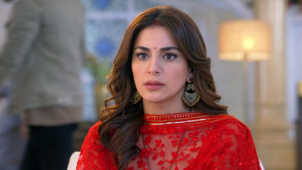 Shraddha Arya Celebrity Style In Kundali Bhagya Episode 588 2019 From Episode 588 Charmboard Sherlyn knocks on mahira's room's door and preeta walks out wearing mahira's wedding dress. dupatta