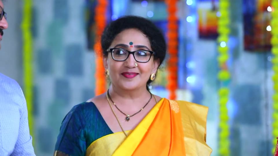 Rohini Raghunandan Celebrity Style In Subbalakshmi Samsara Episode 610 2019 From Episode 610 Charmboard Subbalakshmi samsara serial subbulakshmi real life marriage video. charmboard