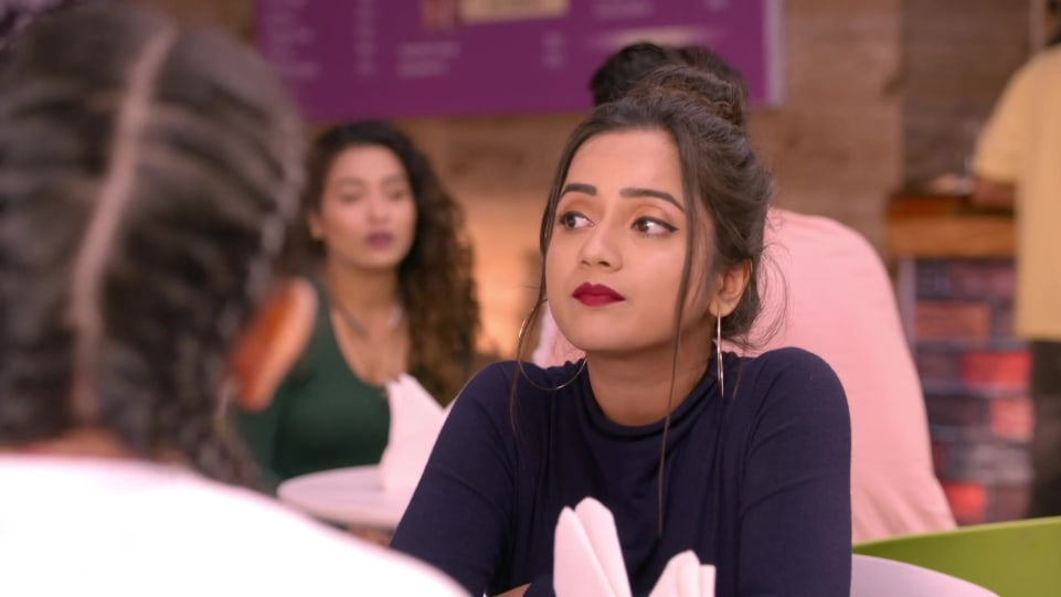 Celebrity Hairstyle Of Ashwini Shukla From Kumkum Bhagya Episode 1576 2020 Charmboard Telugu actress ashwini in saree photos. charmboard