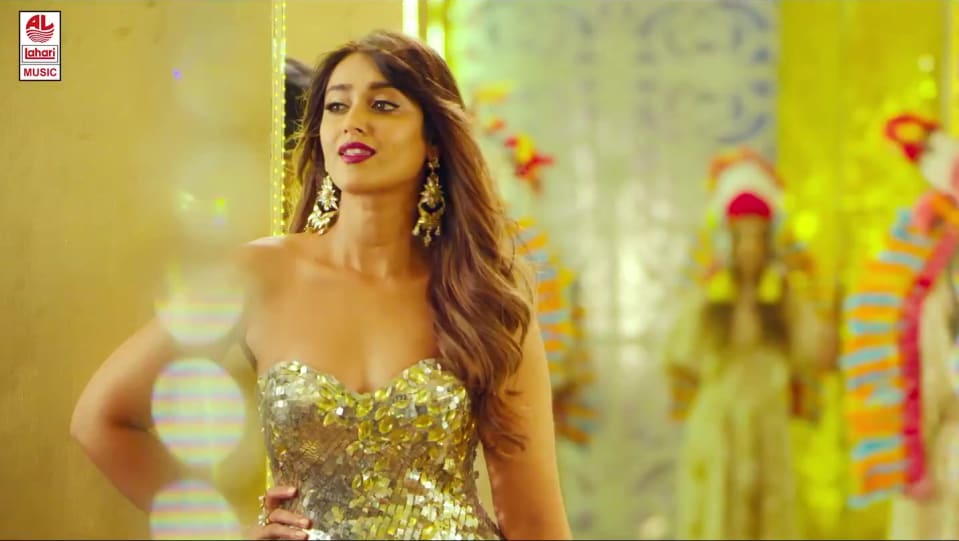 Actors Name Age Wiki Height Birth Place Career Details Don Bosco Amar Akbar Anthony 2019 Charmboard Pooja, aka aishwarya (ileana) is his childhood friend who's equally damaged and waits for his return with jalal (sayaji shinde), a family friend.