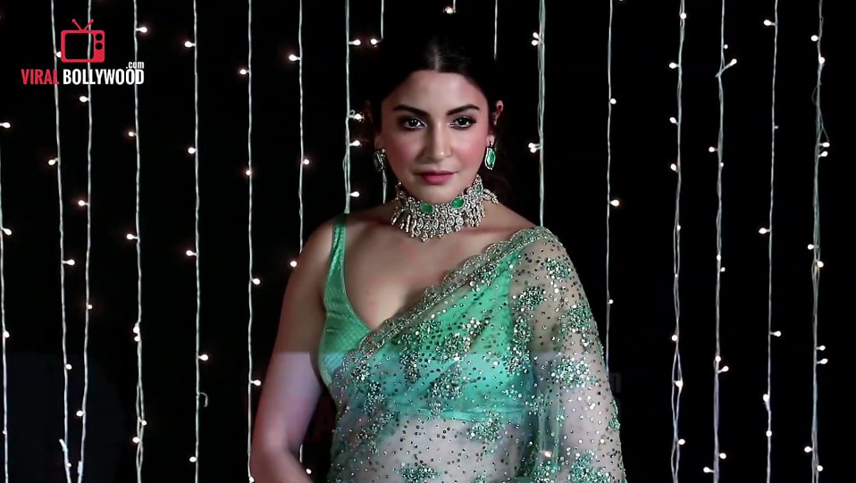 Get Anushka Sharma Medium Texture Bun Hairstyle In Grand Reception