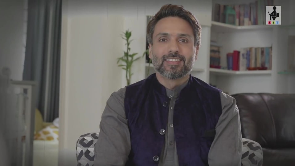 Actors Name Age Wiki Height Birth Place Career Details Rakshabandhan Shitty Ideas Trending 2019 Charmboard Khan is married to sneha chhabra,4 whom he met at a shoot of a video album.5 they have a daughter ammara, who was born in 2011.67. charmboard