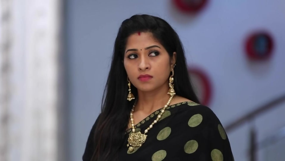 Deepthi Kapil Jewellery Accessories From Sembaruthi Episode 859 2020 Celebrity Jewellery Charmboard How much of deepthi kapil's work have you seen? charmboard