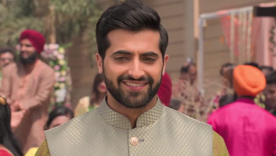 Akshay Oberoi In Silver Nehrujacket Outfit Celebrity Clothing Charmboard Here 'ek ladki's heart beats for another 'ladki'. charmboard