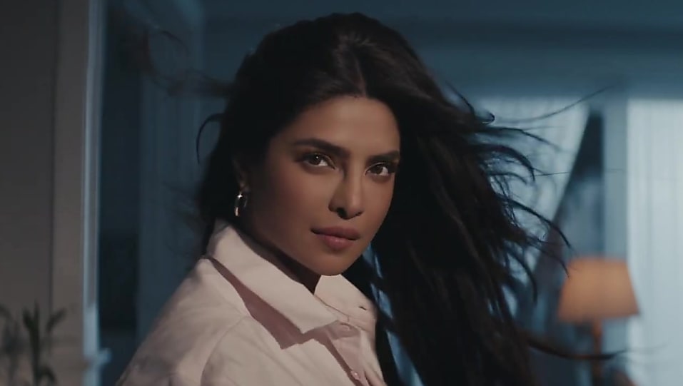 Get Priyanka Chopra Blowout Straight Hair Hairstyle In Single