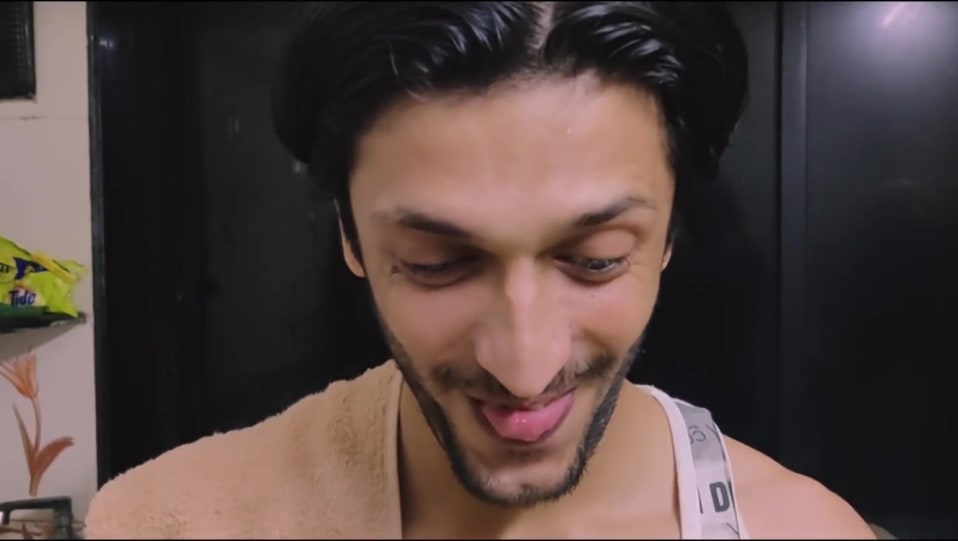 Archak Chhabra Celebrity Style In Couples During Lockdown Rvcj Media 2020 From Couples During Lockdown Charmboard We don't have a biography for archak chhabra. charmboard