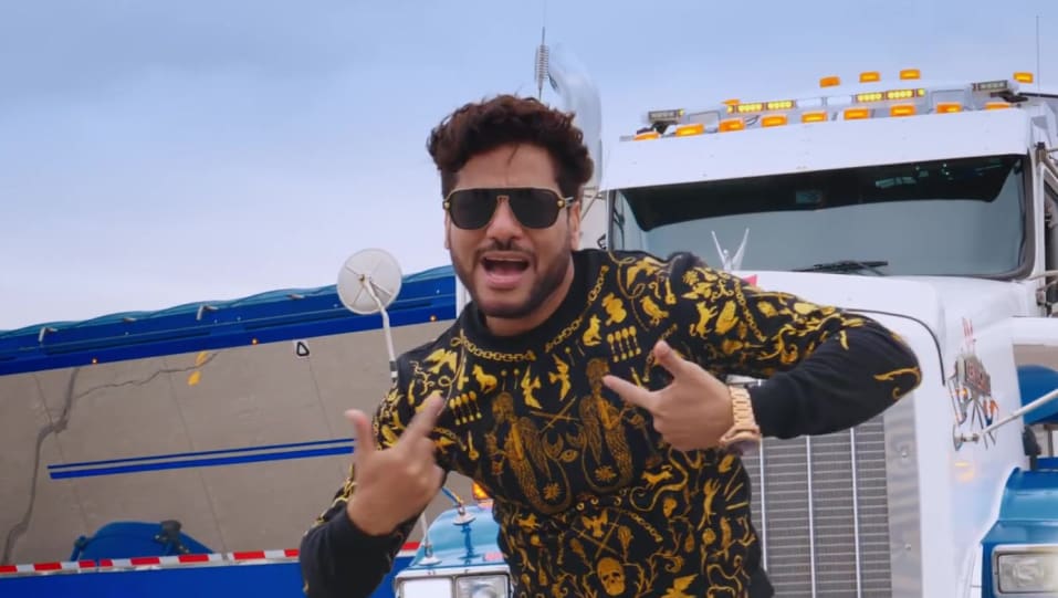 Surjit Khan Blue Jeans Look Truck Union 2 Style Single Charmboard